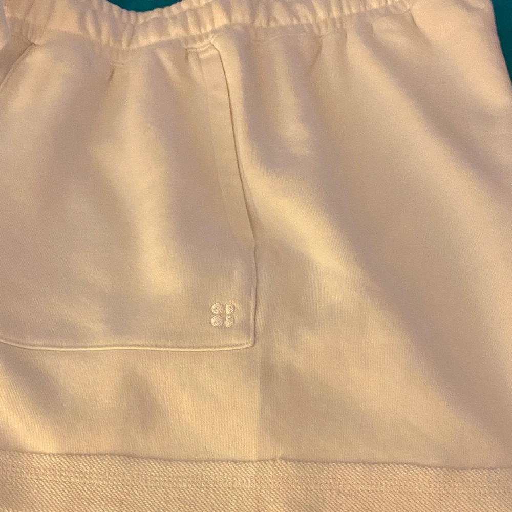Sweaty Betty Revive Shorts - Picture 7 of 7